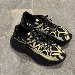 Marc Jacobs The Zebra Canvas Lazy Hiker